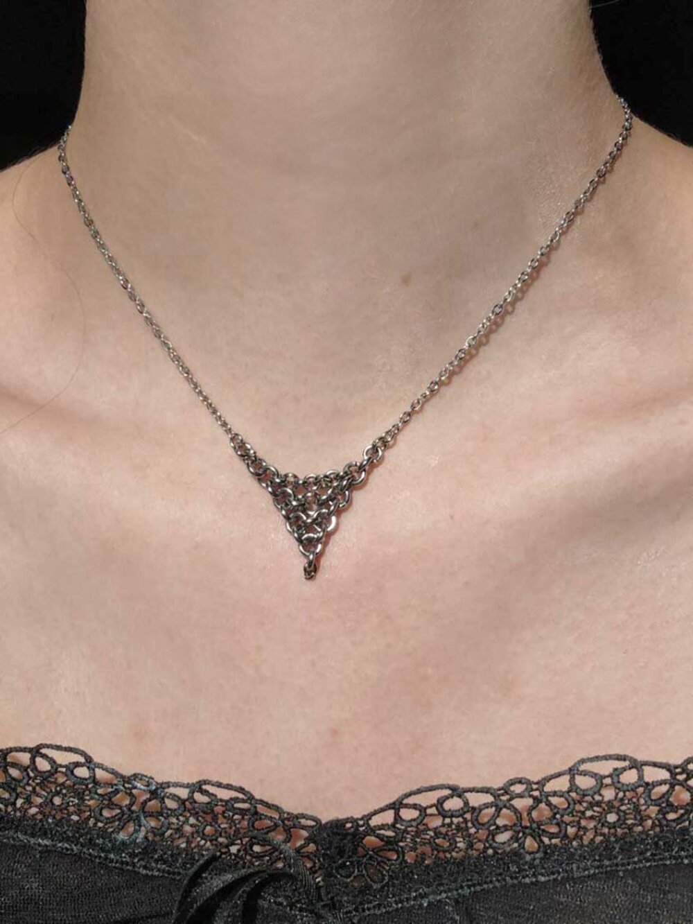 V shaped chain mail necklace with a small silver chain